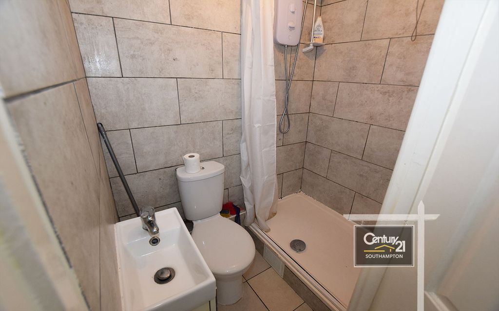 Property photo 3 of 3