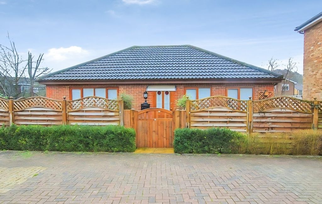 Property photo 1 of 16