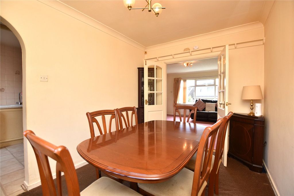 Property photo 3 of 16 Picture No. 10