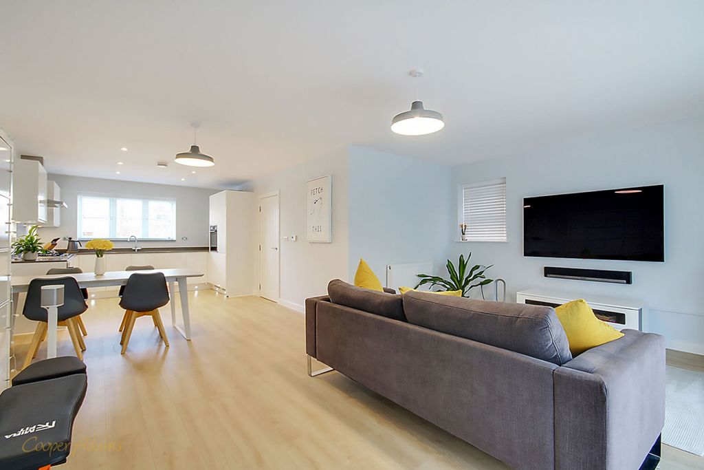 Property photo 3 of 17 Kitchen/Dining/Sitting Roomitting Room