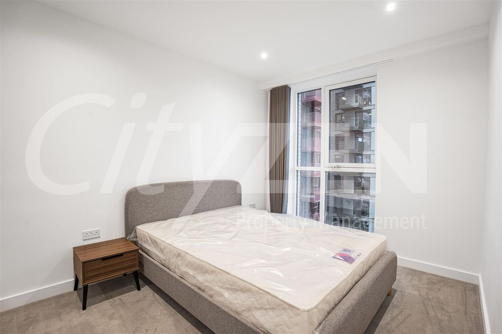 Property photo 3 of 34 Bedroom (Photo Of Same Flat Type)