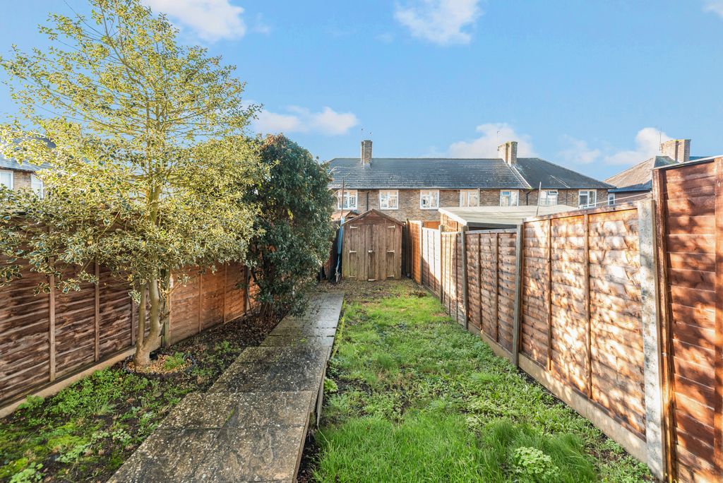 Property photo 2 of 11