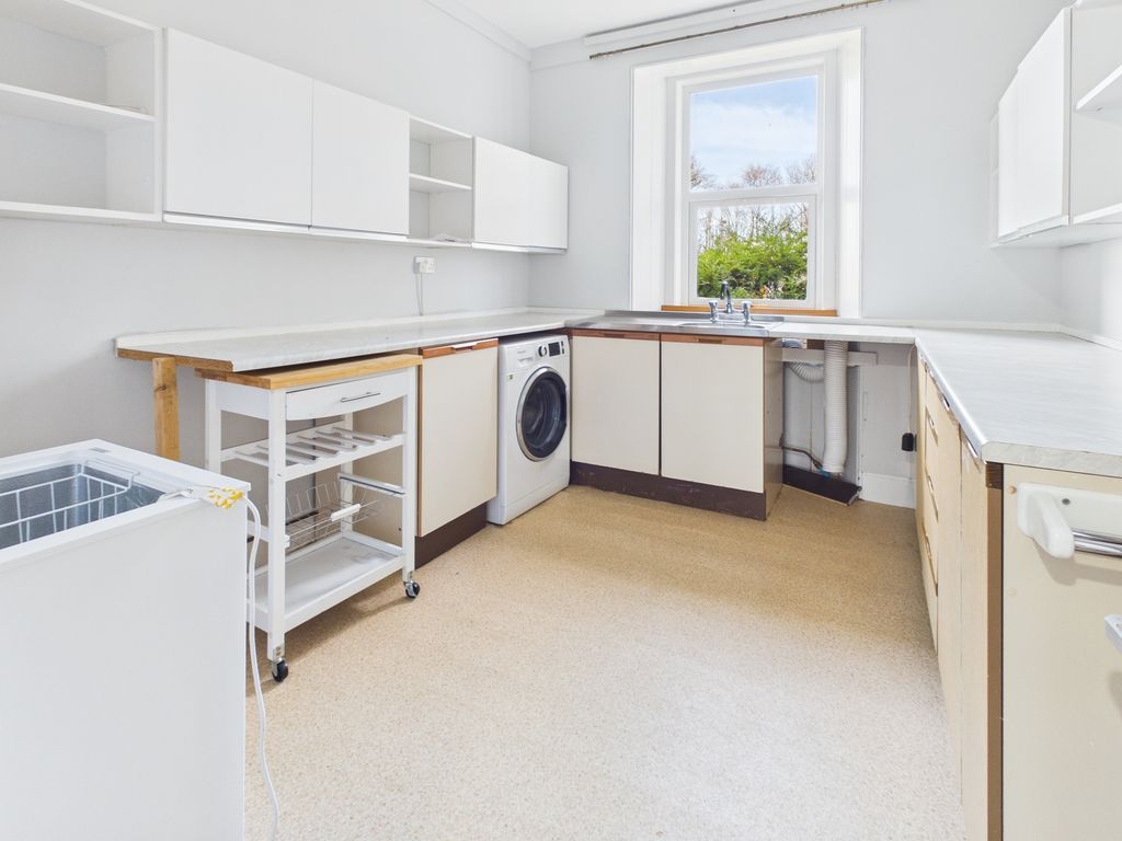 Property photo 2 of 73