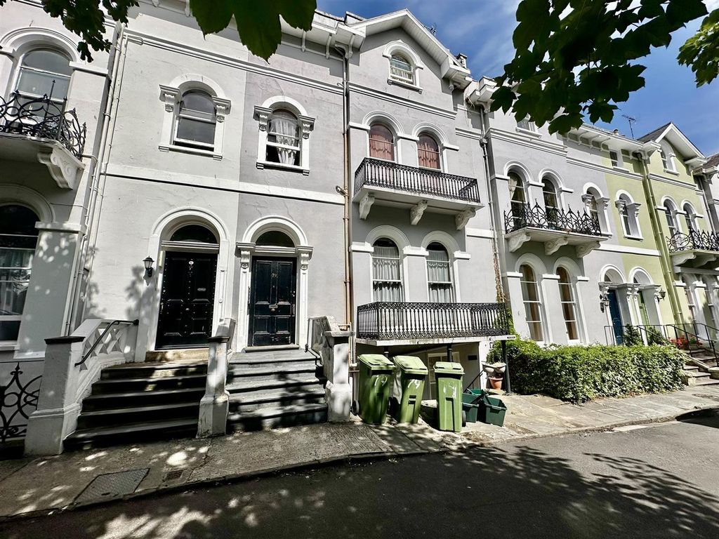 Property photo 1 of 5 Front Aspect