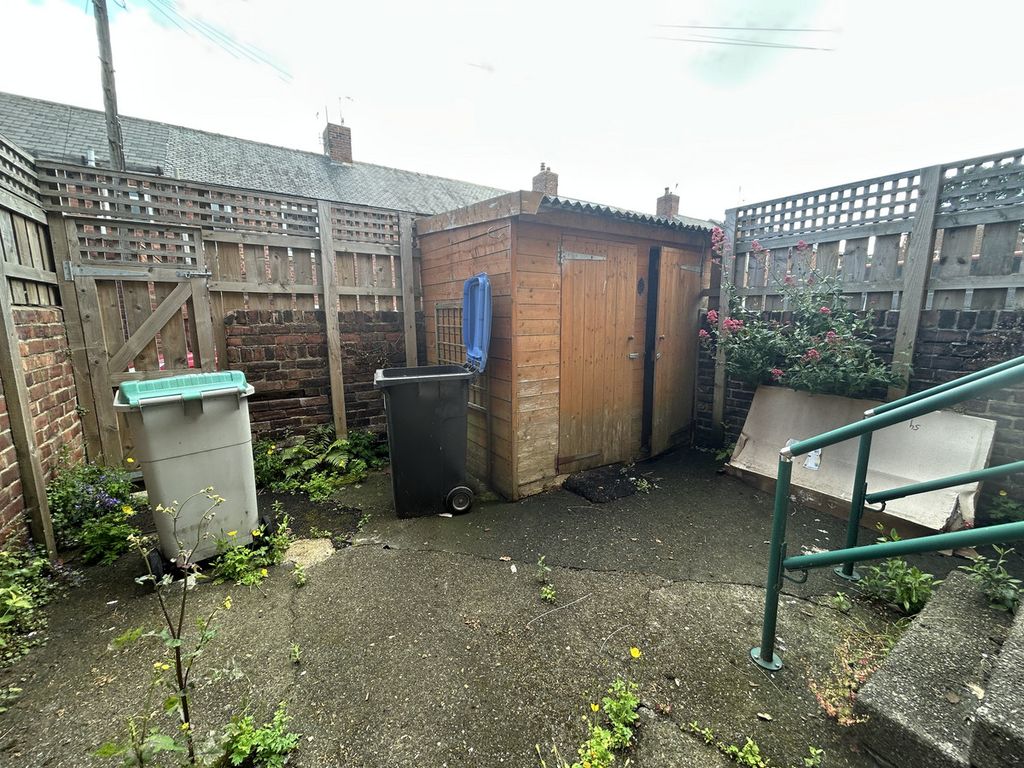 Property photo 3 of 6