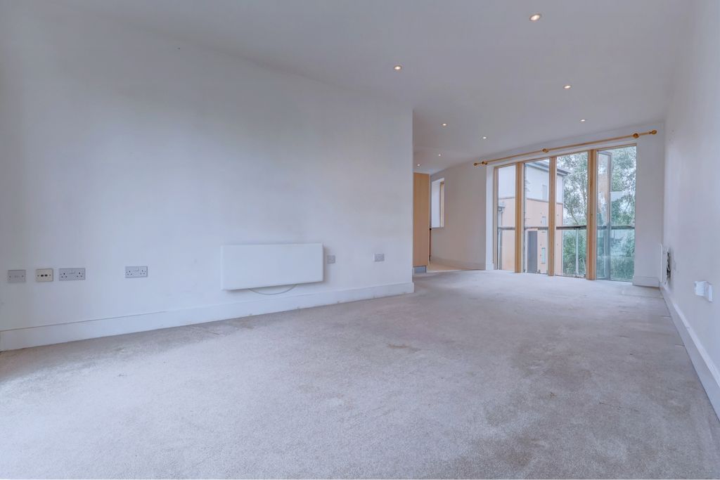 Property photo 3 of 10 Picture No. 08