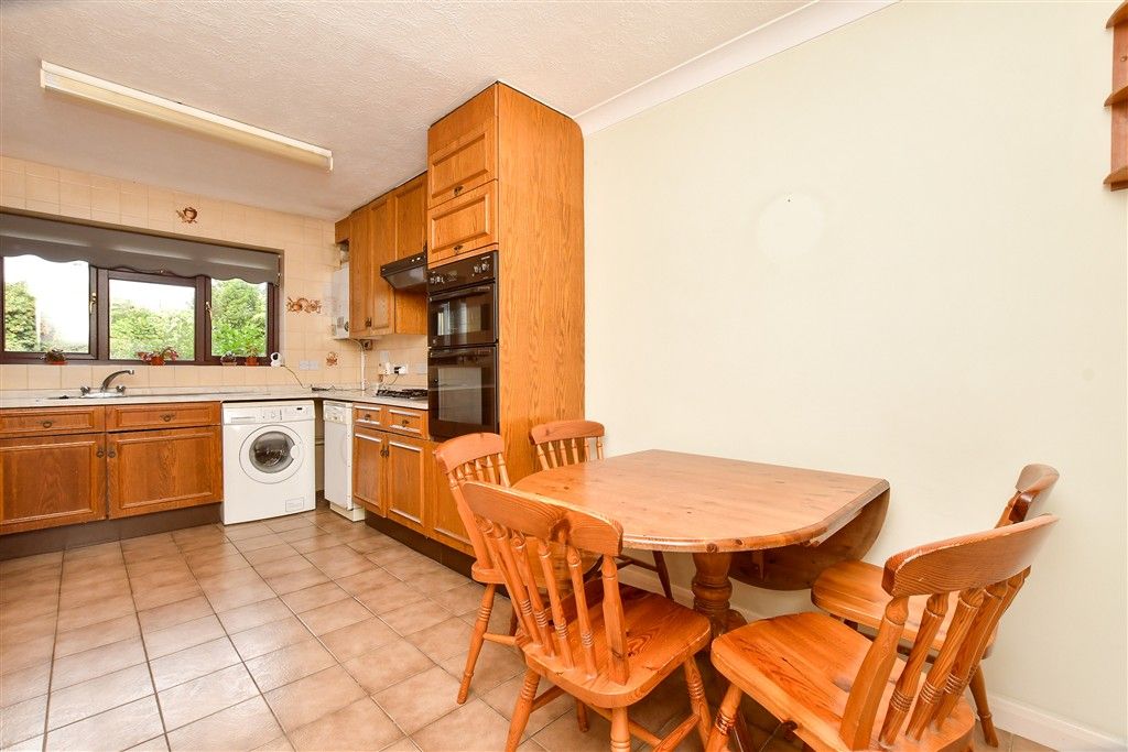 Property photo 3 of 16 Kitchen / Diner