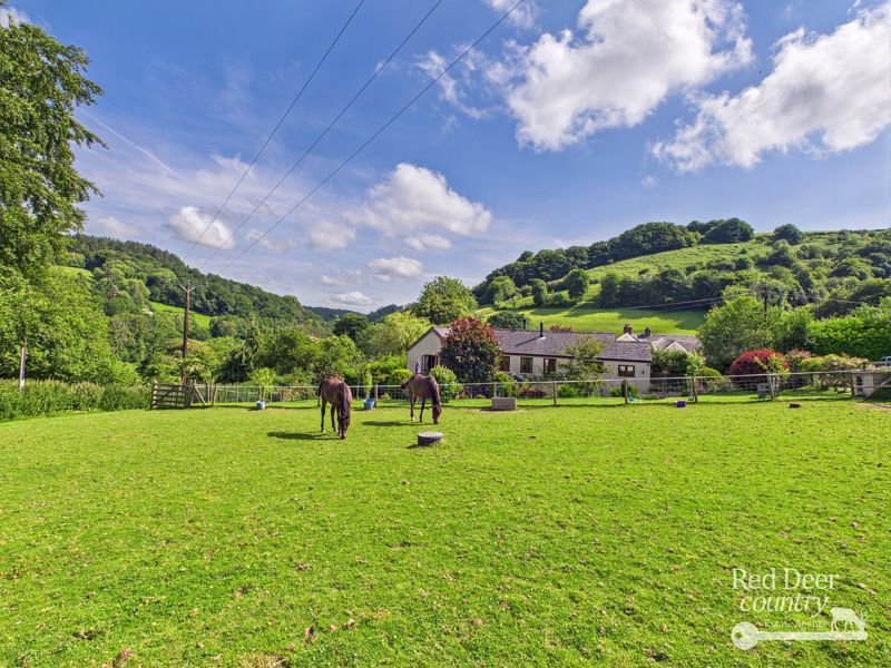 Property photo 2 of 26 Paddock