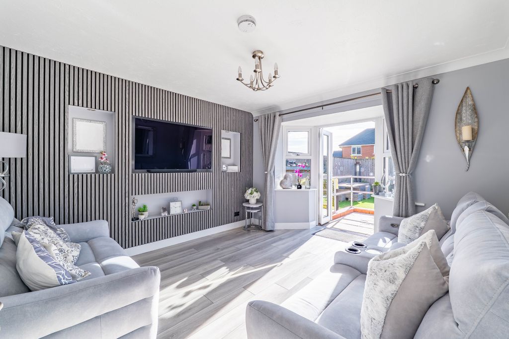 Property photo 2 of 15 Living Room