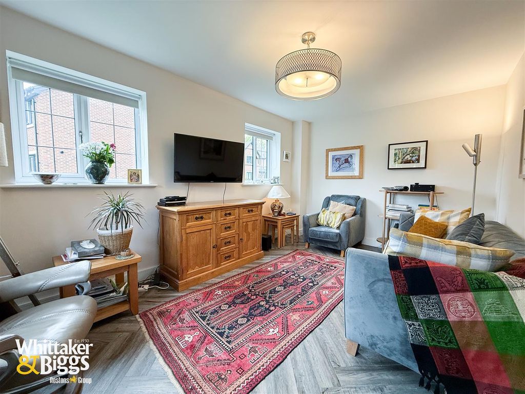 Property photo 2 of 38 20251021_090719570_Ios.Jpg