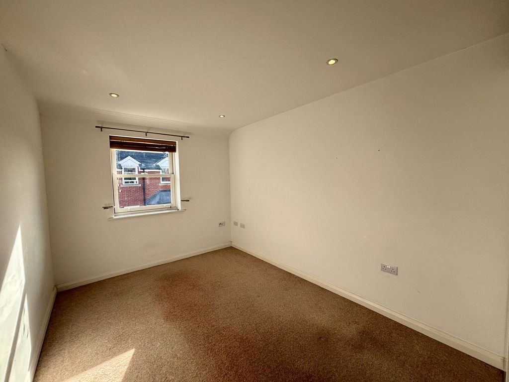 Property photo 2 of 5 Picture No. 09