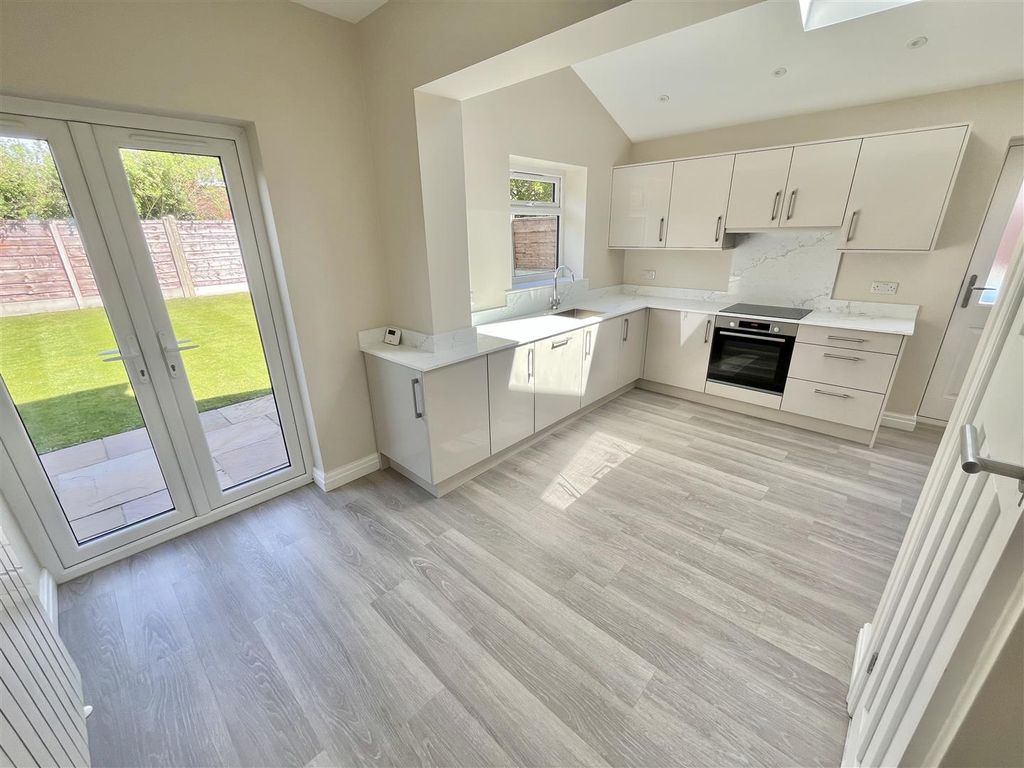 Property photo 3 of 36 Image 3