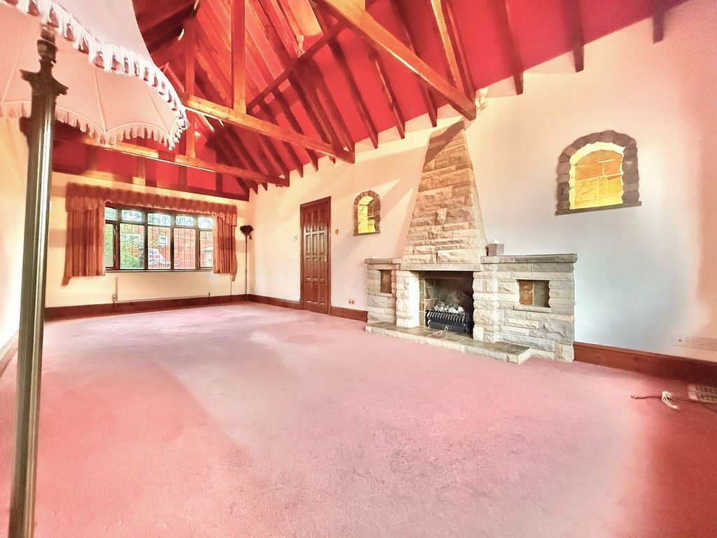 Property photo 3 of 16