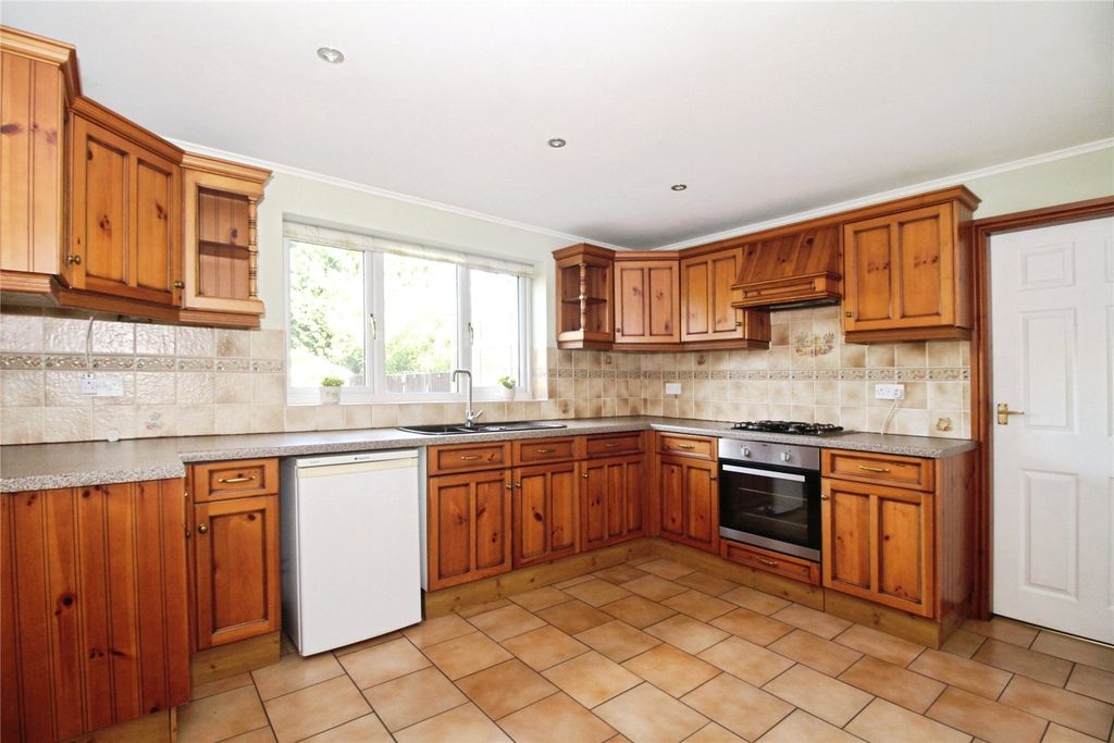 Property photo 2 of 14 Kitchen/Diner