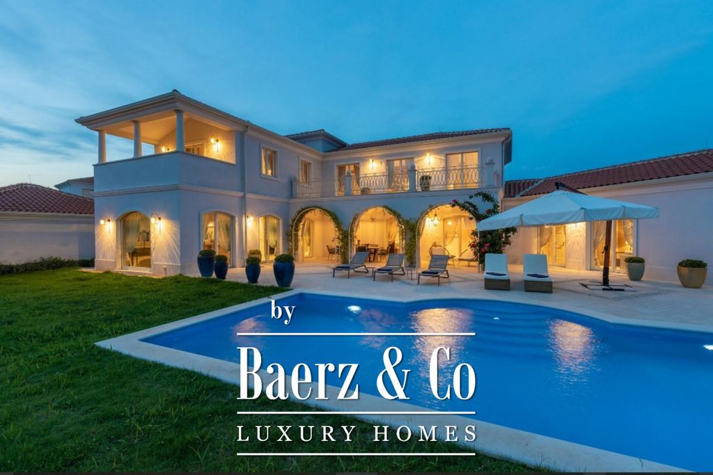 Property photo 2 of 33