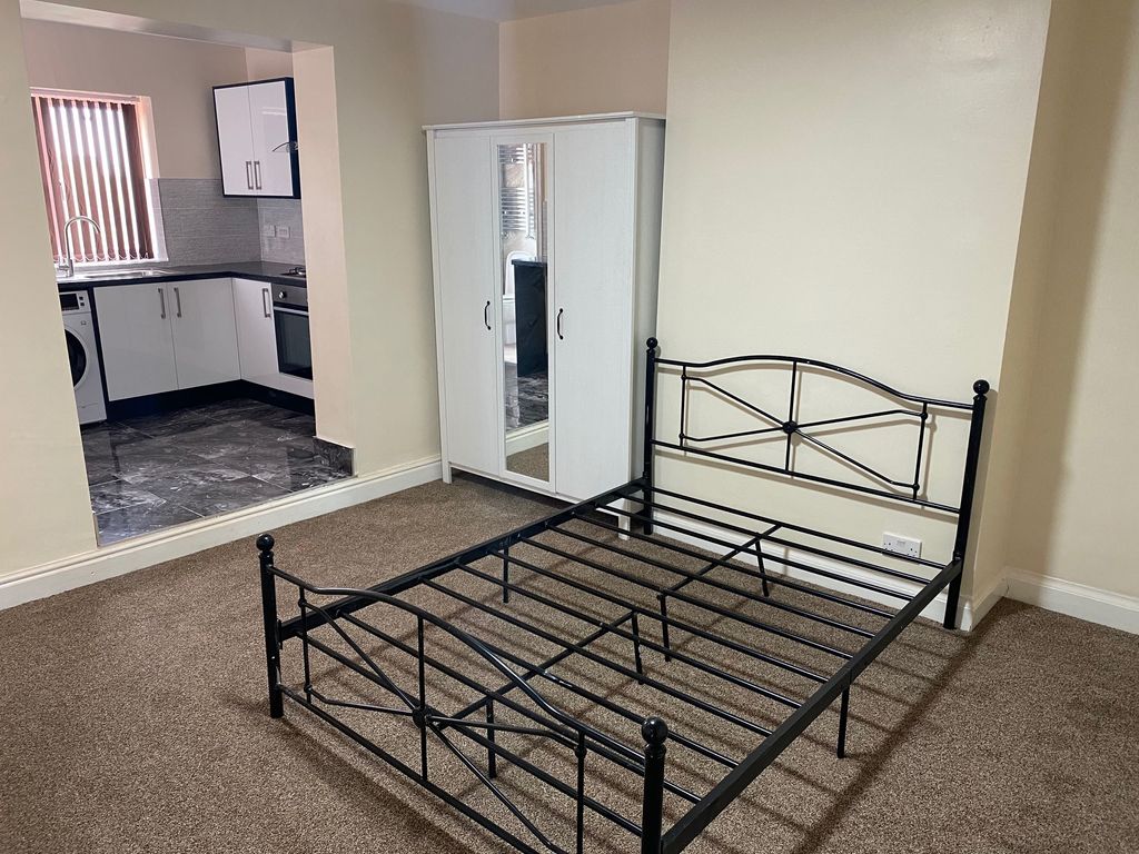 Property photo 2 of 5