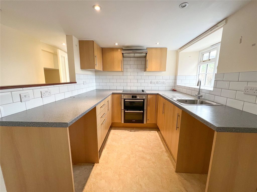 Property photo 3 of 16 Picture No. 29