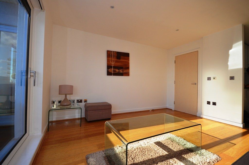 Property photo 2 of 9 Gallery