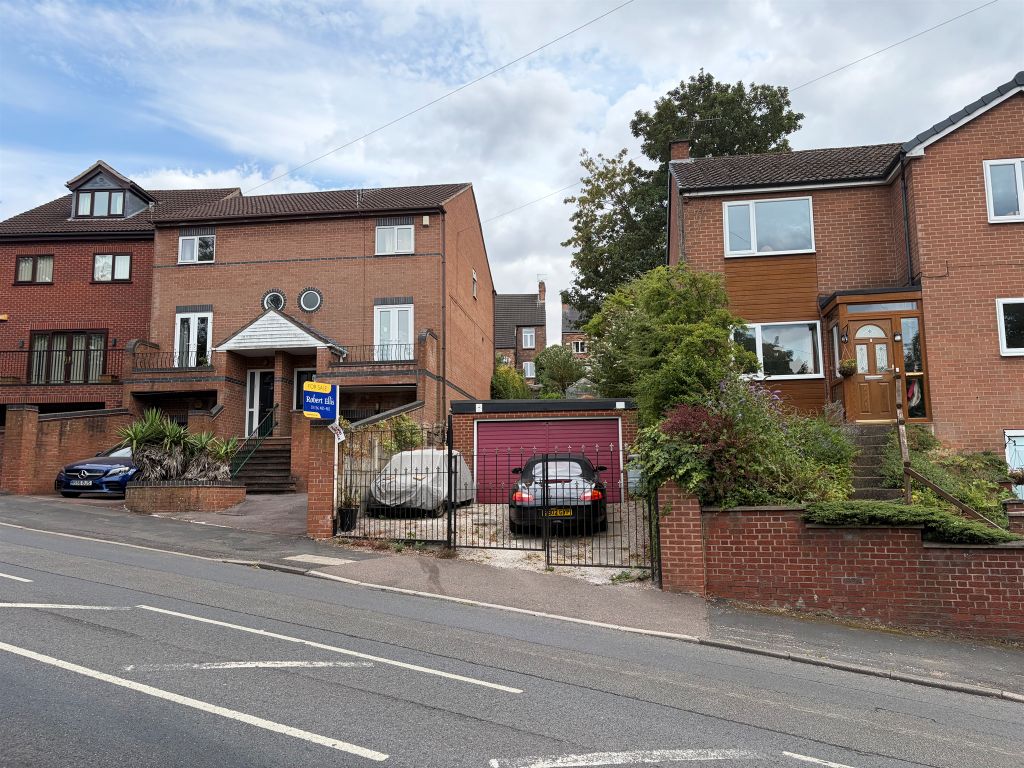 Property photo 1 of 3