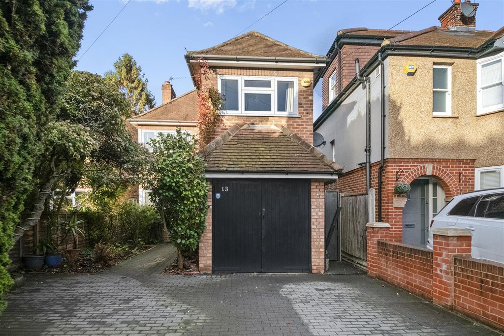 Property photo 2 of 16