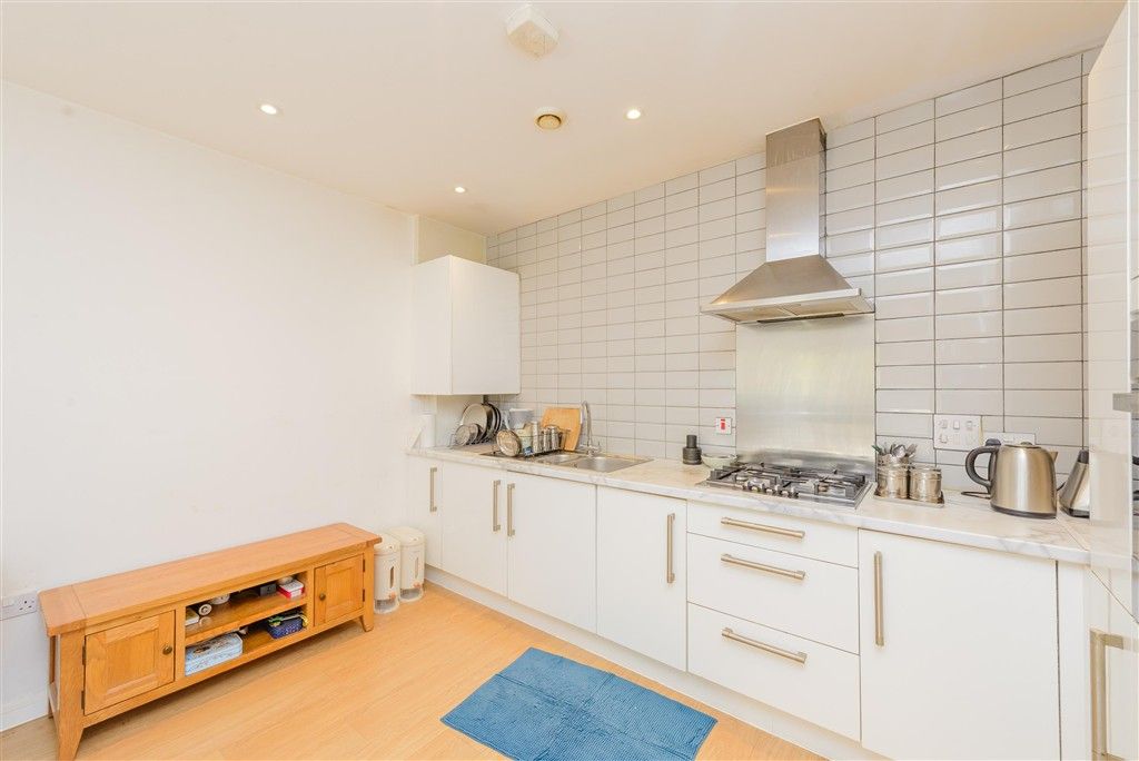 2 bed flat for saleSterling Road, Bexleyheath, Kent DA7