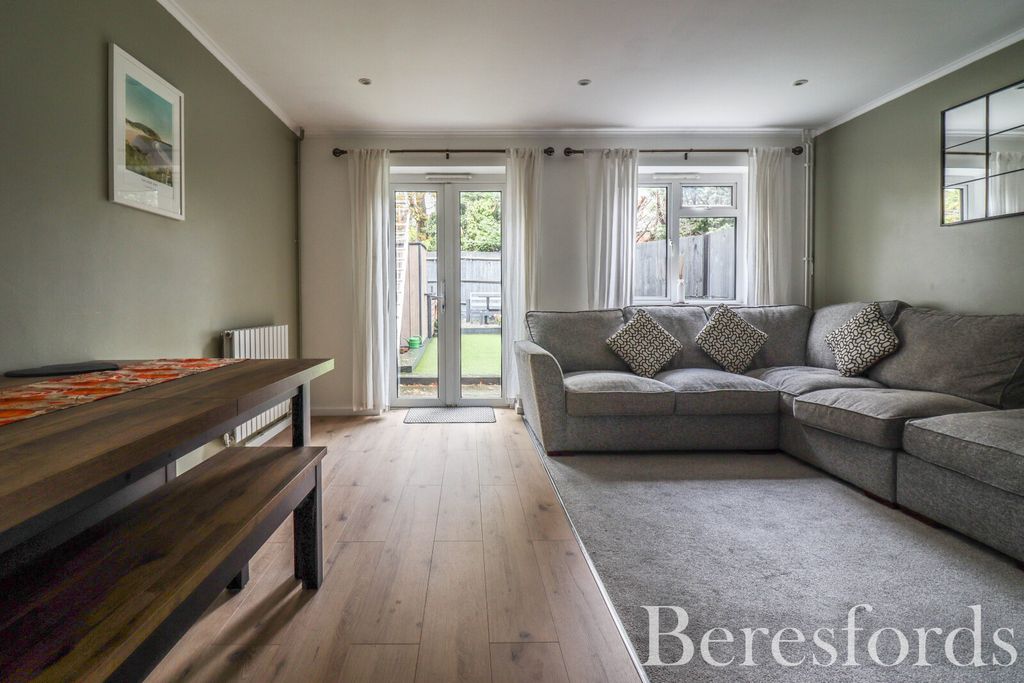 Property photo 3 of 18 Picture No. 04