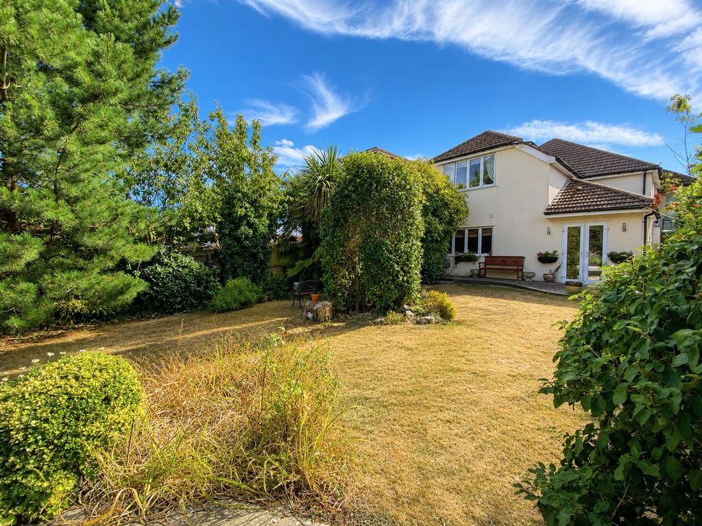 Property photo 1 of 27
