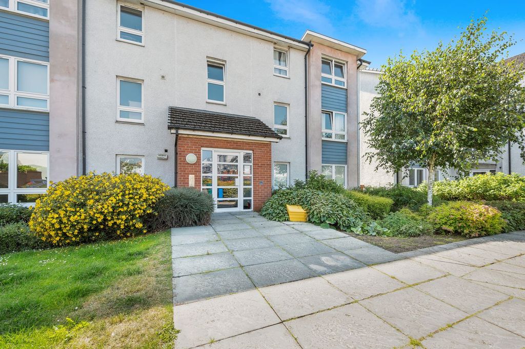 Property photo 1 of 23