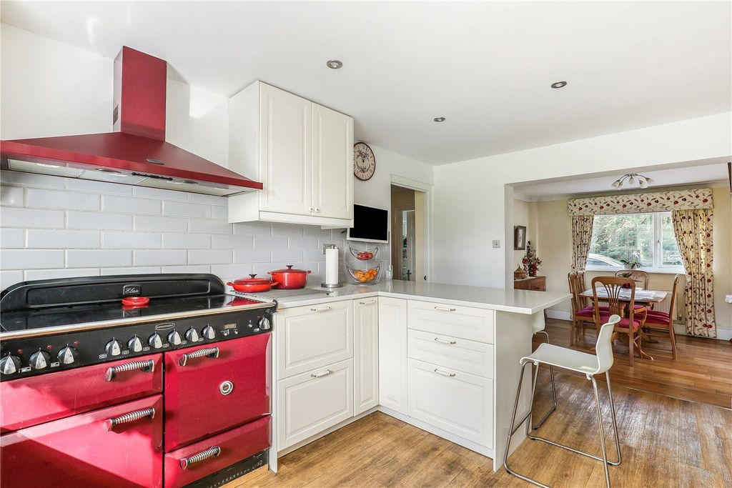 Property photo 3 of 39 Picture No. 06