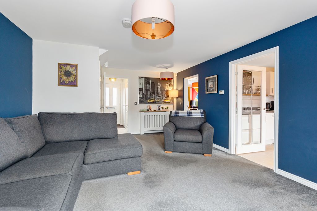 Property photo 2 of 20 Property Image 3