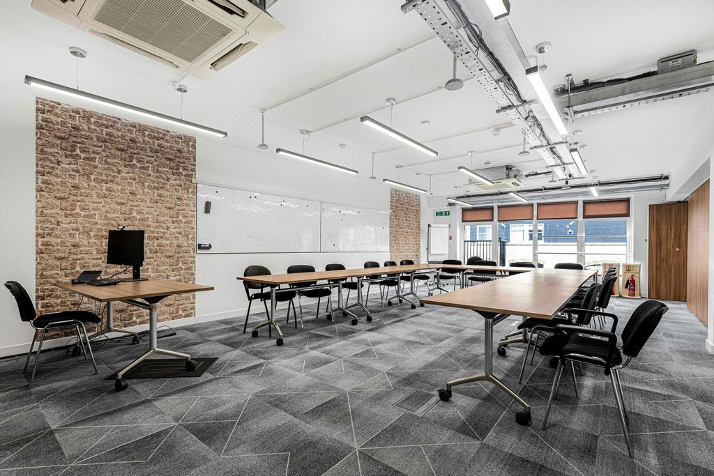 Property photo 1 of 20 87_24085.Jpg