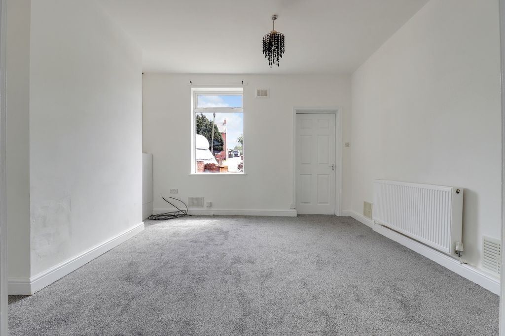 Property photo 2 of 14 2- Rob Hammond Ewemove Pontefract