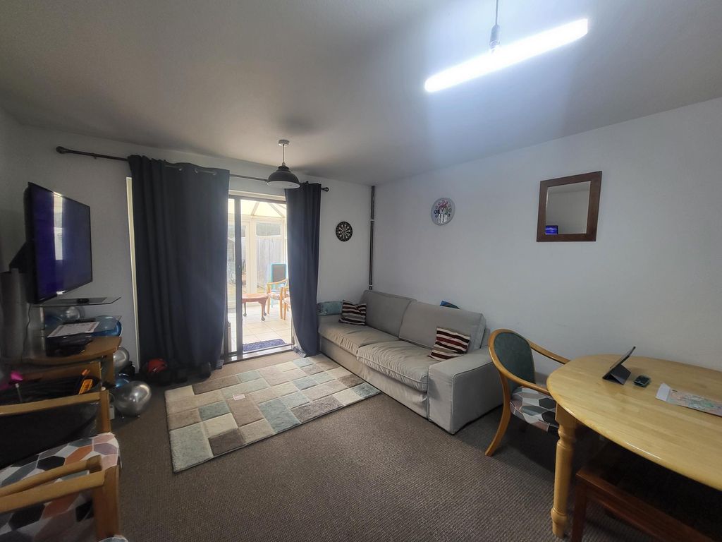 Property photo 3 of 10 Living Dining Room