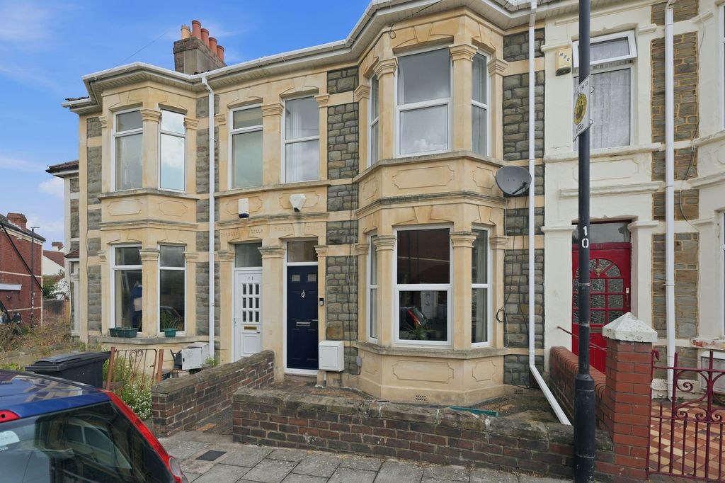 Property photo 1 of 26