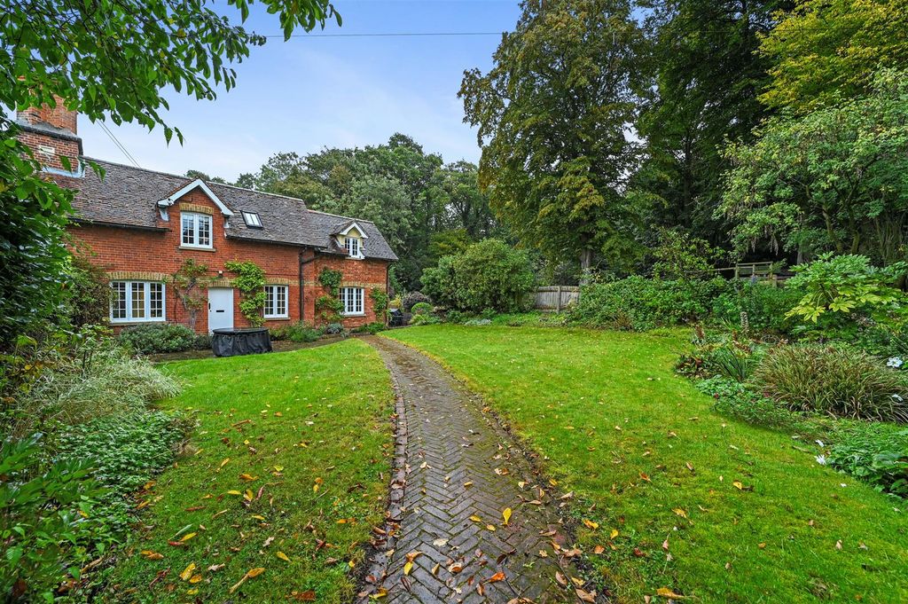 Property photo 1 of 25 Front