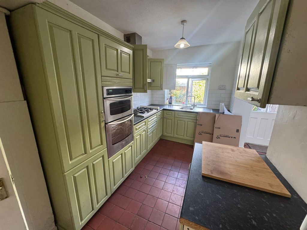 Property photo 1 of 18