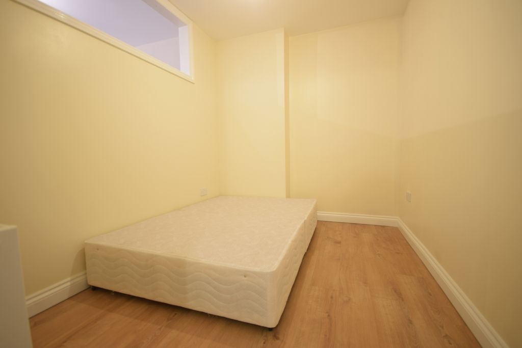 Property photo 3 of 8 Sleeping Area