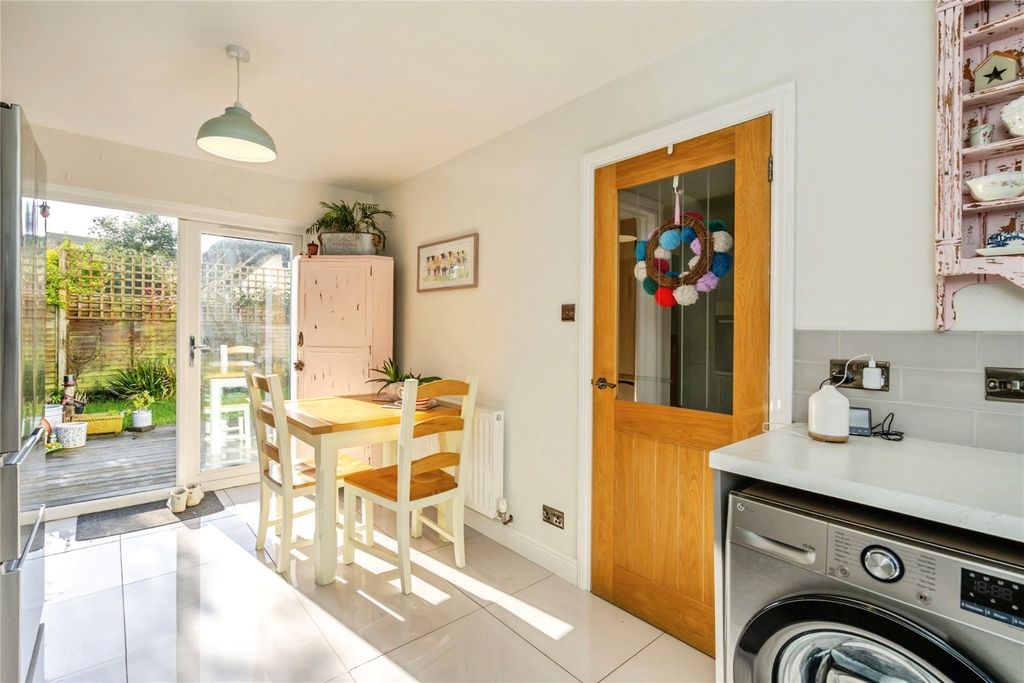 Property photo 3 of 22 Picture No. 04