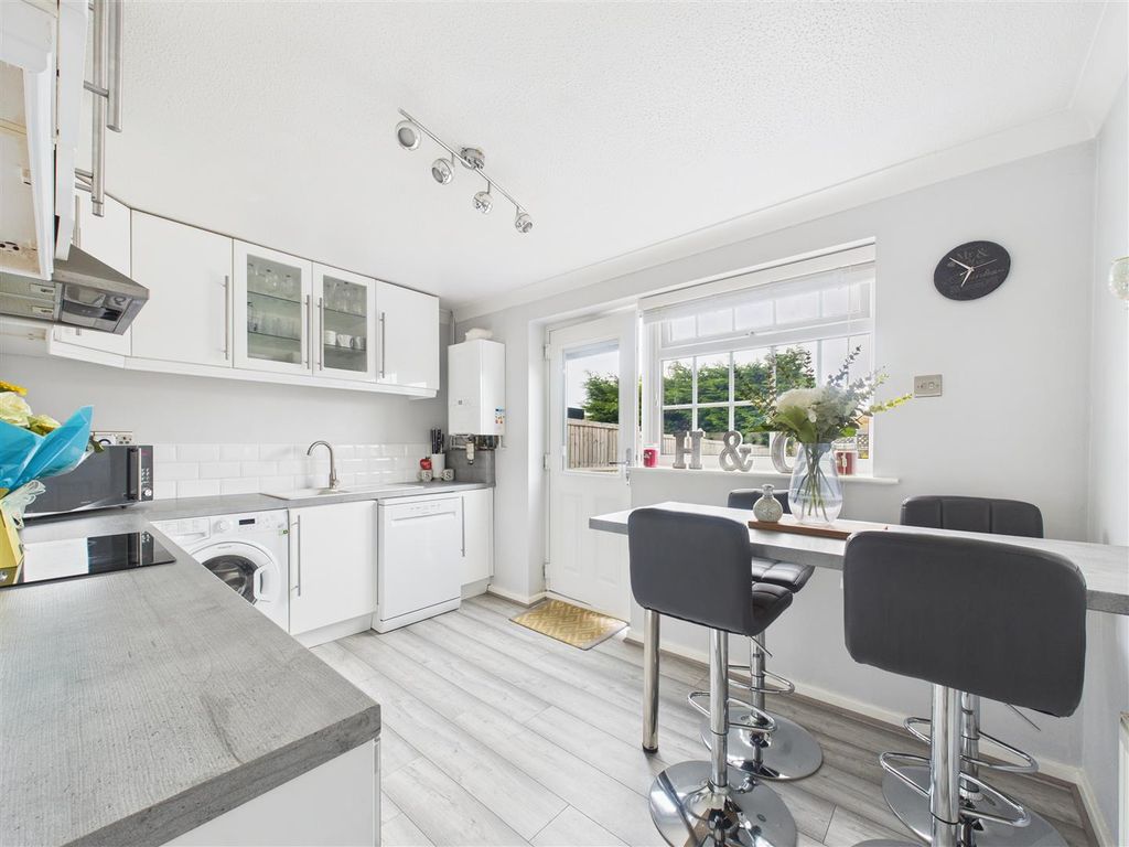 Property photo 3 of 8 Cam05451G0-Pr0042-Still007.Jpg
