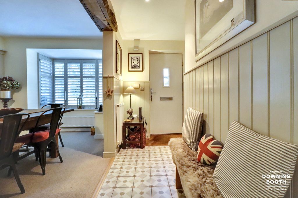 Property photo 3 of 37