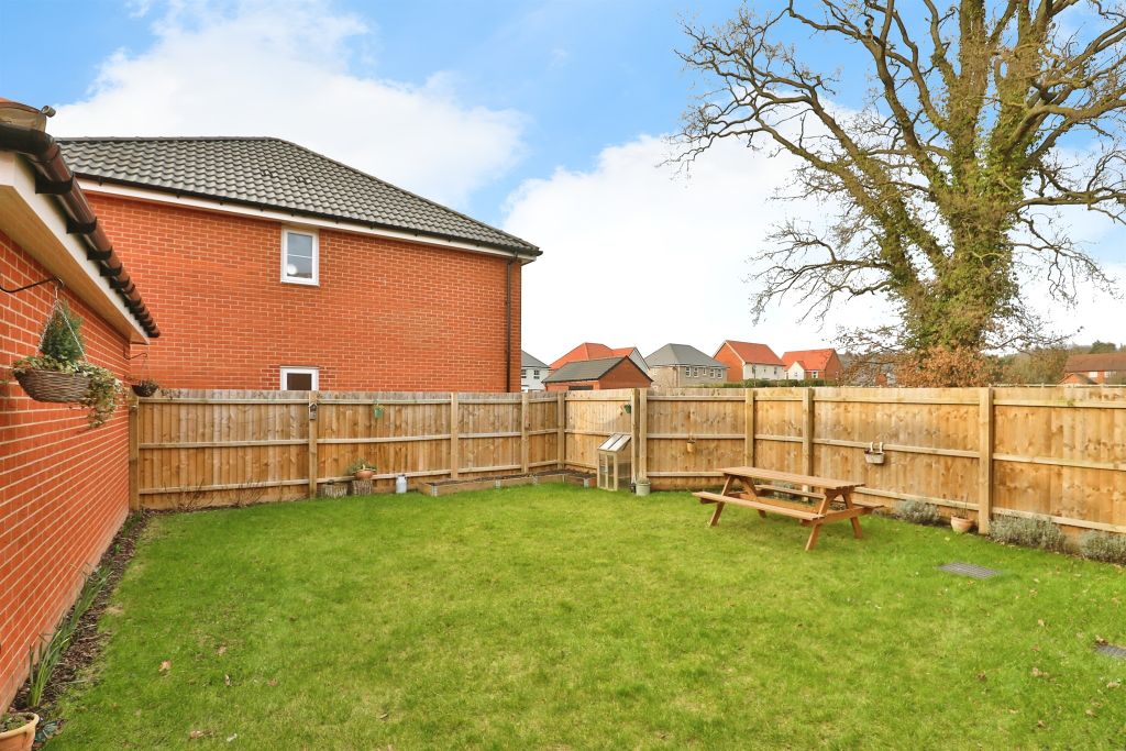 Property photo 2 of 18