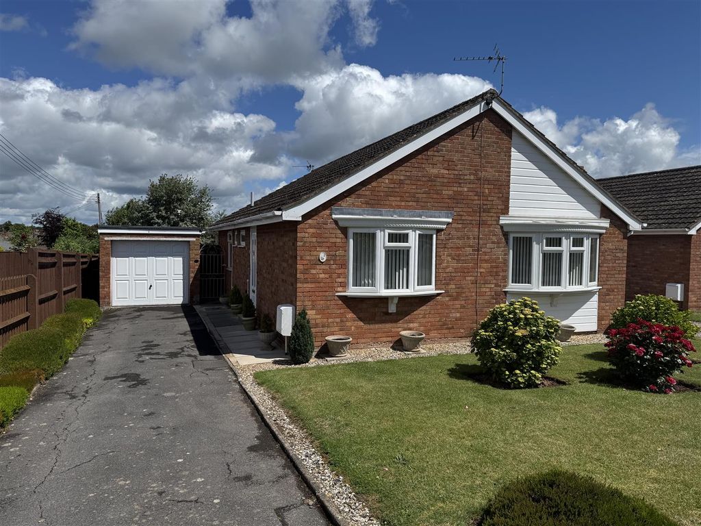 Property photo 1 of 16