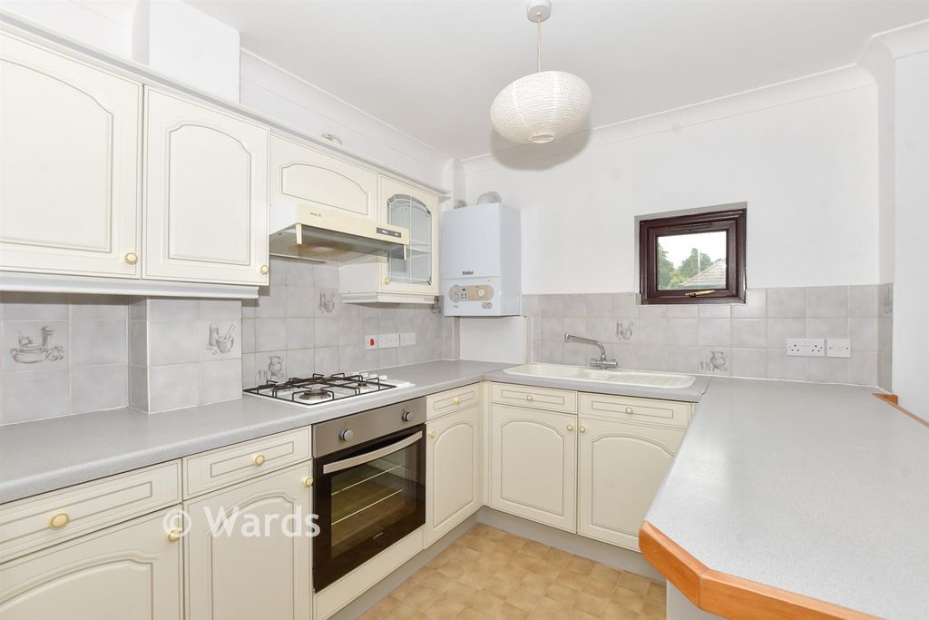 Property photo 3 of 13 Kitchen