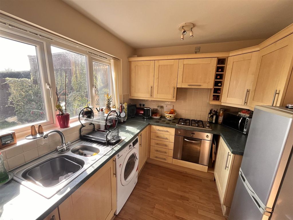 Property photo 3 of 19