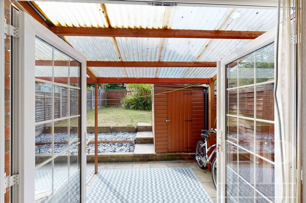 Property photo 3 of 16