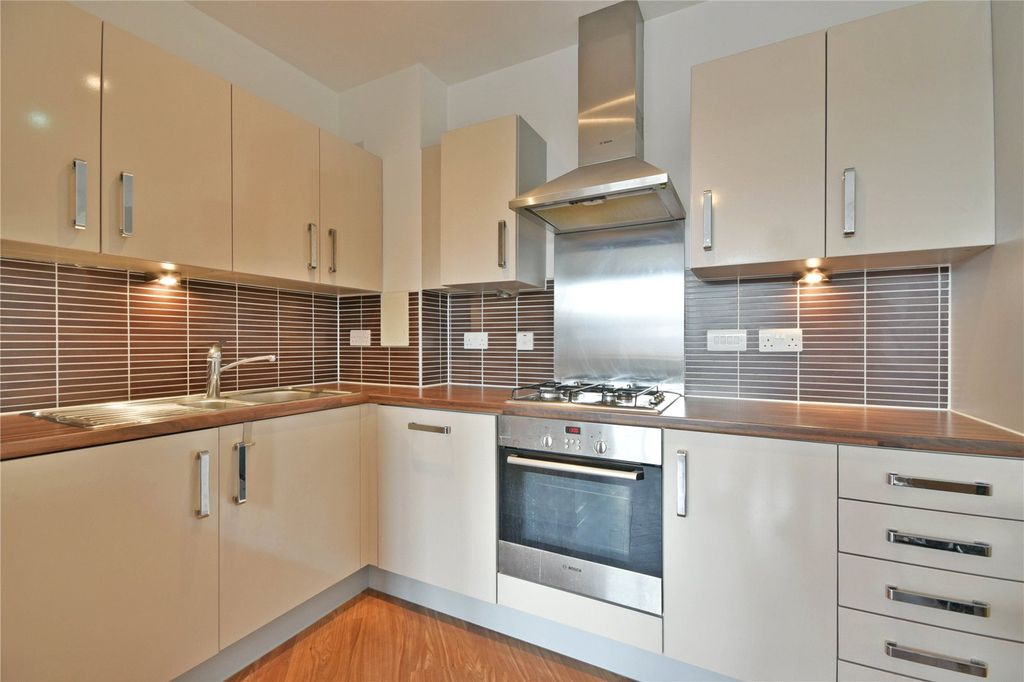 Property photo 3 of 13 Picture No. 18