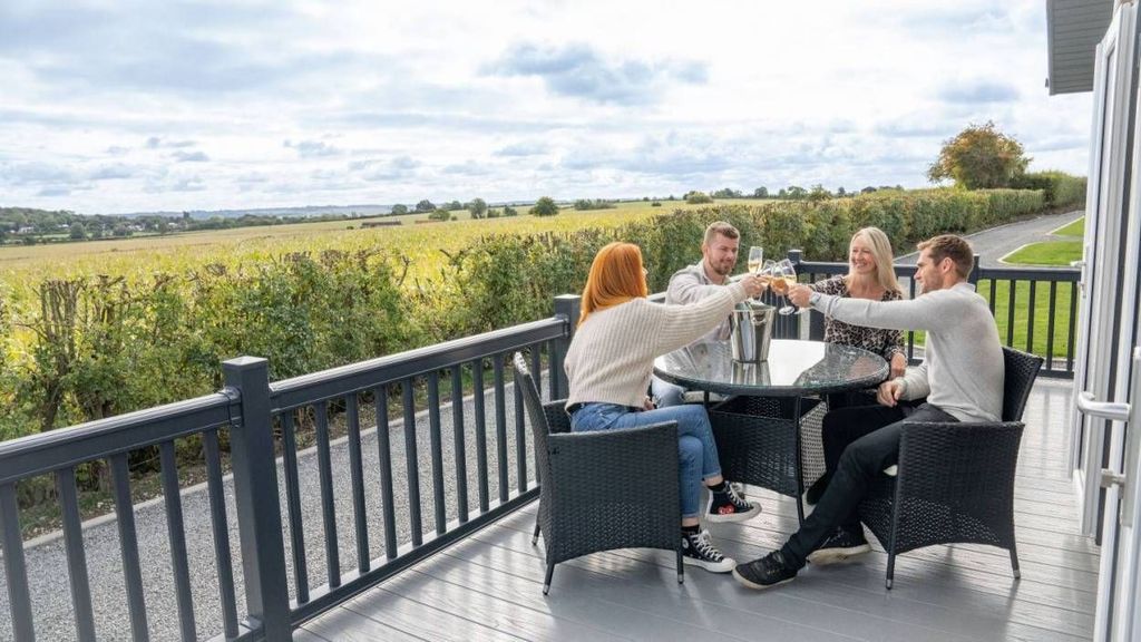 Property photo 2 of 18