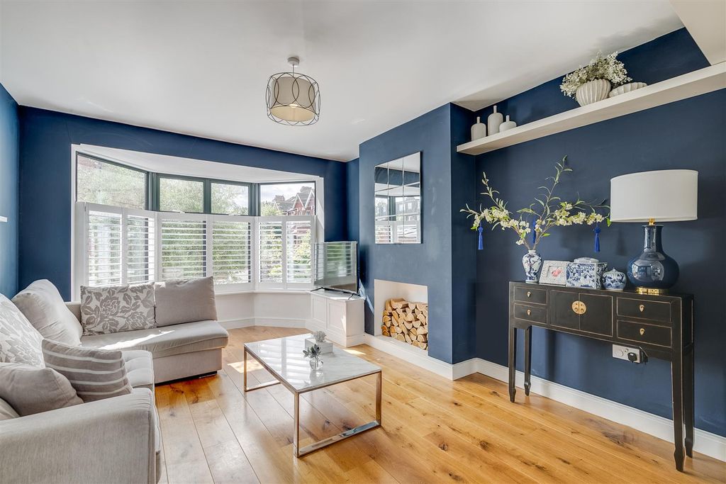 Property photo 1 of 10 Recption