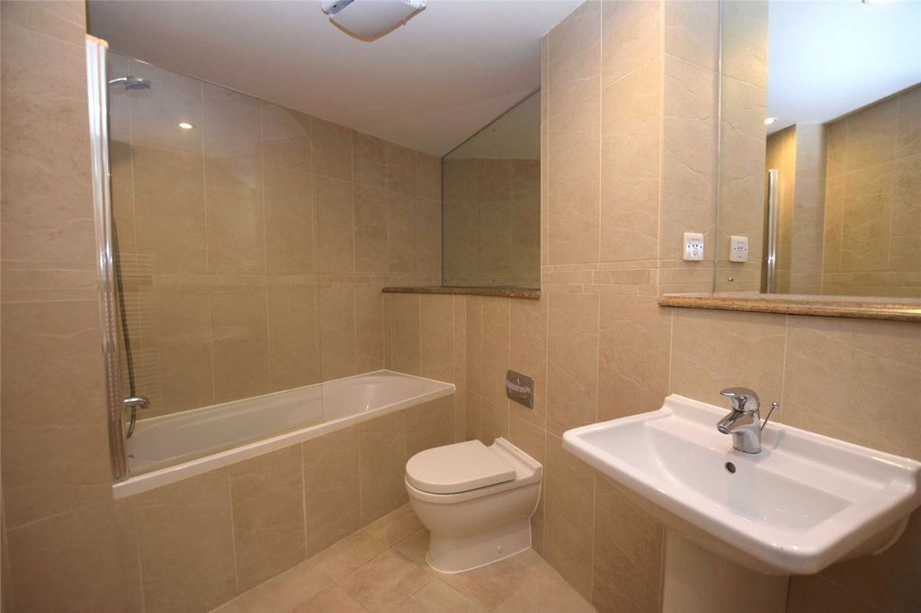 Property photo 3 of 7 Picture No. 04