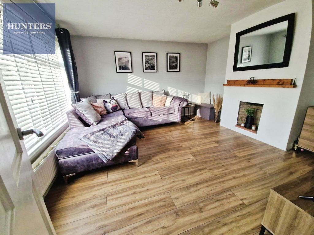 Property photo 2 of 11 Pbox-Img.Jpg